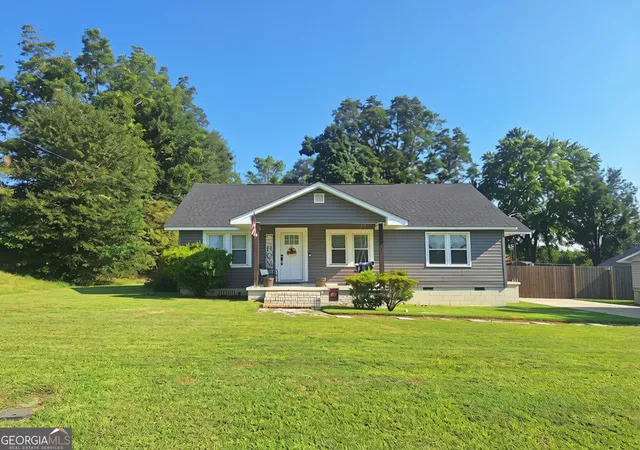 Photo 1 of Single family home for sale at 1905 41st Street, Valley, AL 36854 | MLS# 10853301 | Listing updated on 2026-09-25