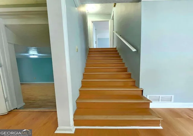 Photo 3 of Single family home for sale at 2514 Rhoanoke Dr, Duluth, GA 30096 | MLS# 10839766 | Listing updated on 2026-09-17