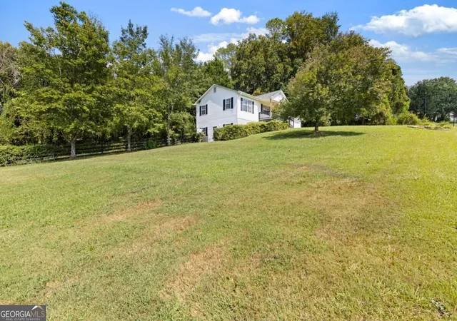 Photo 3 of Single family home for sale at 43 Dawson Tr, Dawsonville, GA 30534 | MLS# 10843048 | Listing updated on 2026-09-10