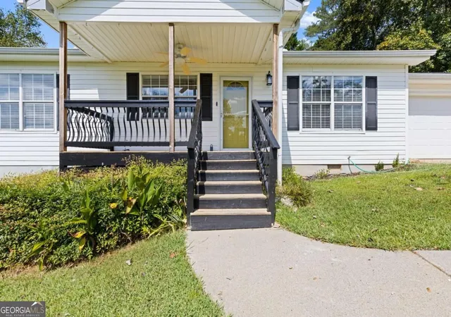 Photo 4 of Single family home for sale at 43 Dawson Tr, Dawsonville, GA 30534 | MLS# 10843048 | Listing updated on 2026-09-10