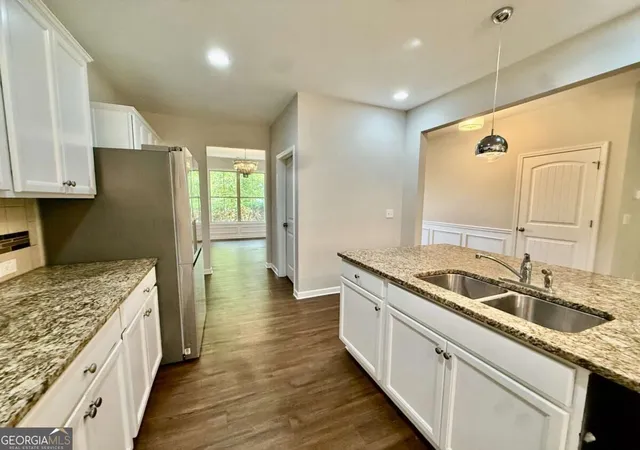 Photo 3 of Single family home for sale at 5190 Amberland Sq, Atlanta, GA 30349 | MLS# 10848297 | Listing updated on 2026-10-25