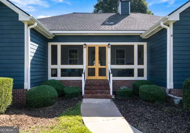 Photo 3 of Single family home for sale at 381 Timberidge Ct, Athens, GA 30605 | MLS# 10852294 | Listing updated on 2026-10-08