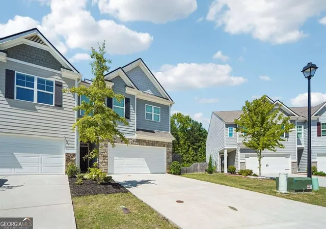 Townhouse for sale at 5184 Barberry Ave, Oakwood, GA 30566 | MLS# 10844654