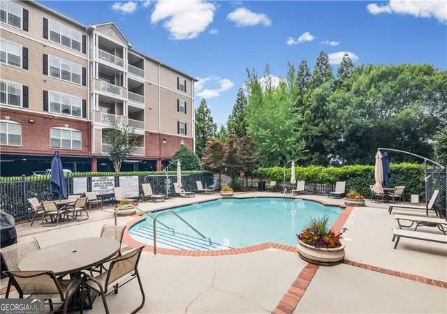 Photo 3 of Condo for sale at 4333 Dunwoody Park #2202, Atlanta, GA 30338 | MLS# 10841780 | Listing updated on 2026-09-22