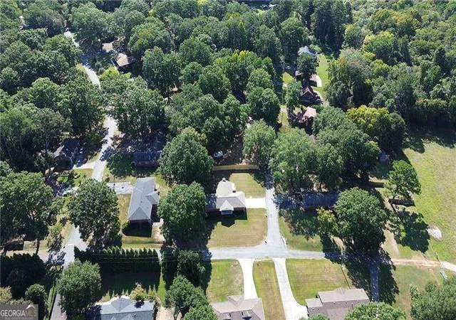 Photo 2 of Single family home for sale at 24 Beechwood Dr, Cartersville, GA 30120 | MLS# 10846395 | Listing updated on 2026-09-28
