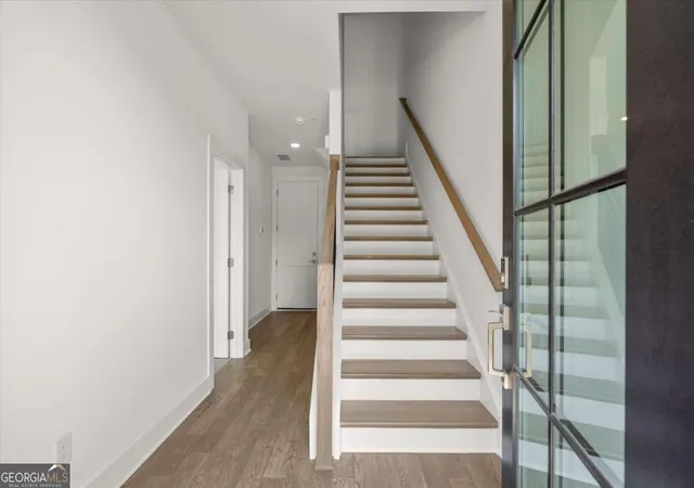 Photo 2 of Townhouse for sale at 433 Mezzo Ln #85, Alpharetta, GA 30009 | MLS# 10848848 | Listing updated on 2026-09-25