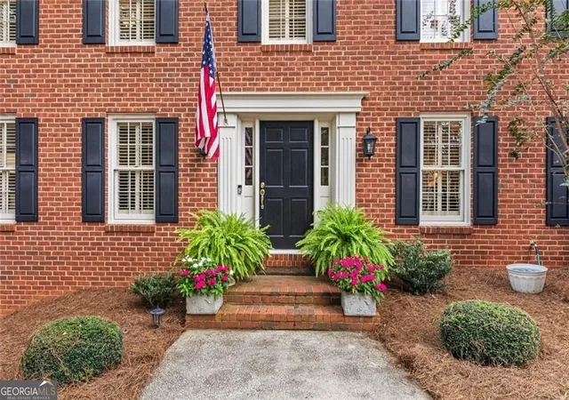Photo 3 of Single family home for sale at 877 Guinevere Way Sw, Lilburn, GA 30047 | MLS# 10841049 | Listing updated on 2026-09-17