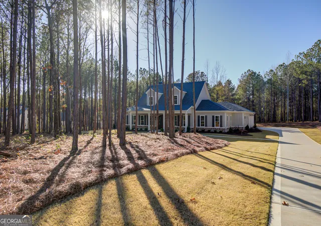 Photo 3 of Sale Pending at 250 Bob Smith Rd, Sharpsburg, GA 30277 | MLS# 10766555 | Listing updated on 2026-10-06