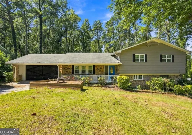 Photo 1 of Single family home for sale at 3179 Flamingo Dr, East Point, GA 30344 | MLS# 10849222 | Listing updated on 2026-10-02