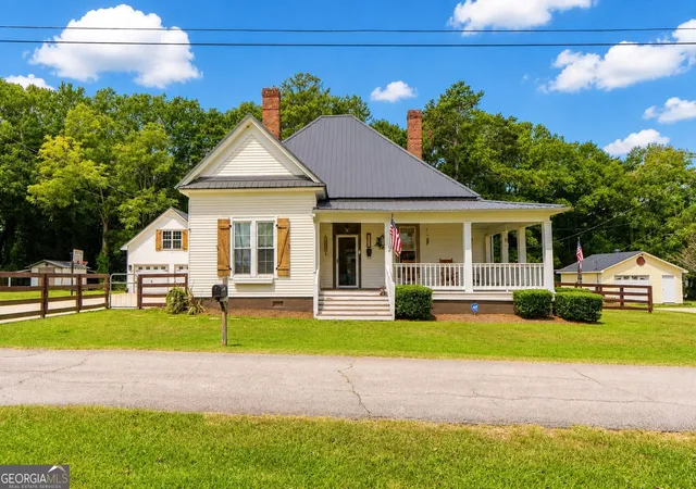 Photo 2 of Single family home for sale at 35 Combs St, Locust Grove, GA 30248 | MLS# 10840493 | Listing updated on 2026-09-18
