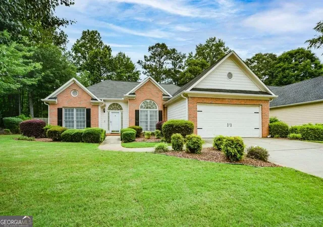 Photo 1 of Single family home for sale at 379 Evans Ml Dr, Dallas, GA 30157 | MLS# 10838051 | Listing updated on 2026-09-16