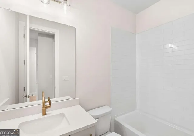 Photo 4 of Single family home for sale at 242 Ml Chase Dr, Dallas, GA 30157 | MLS# 10837910 | Listing updated on 2026-09-15