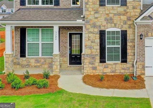 Photo 3 of Single family home for sale at 5280 Blue Mountain Ln, Cumming, GA 30040 | MLS# 10842987 | Listing updated on 2026-09-12