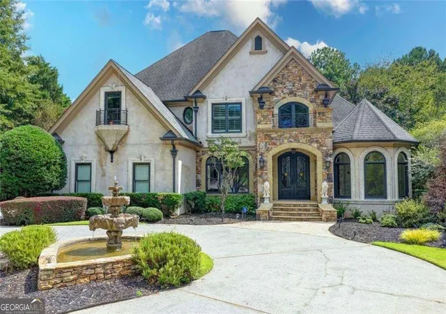 Photo 3 of Mansion for sale at 810 Moss Crk Plantation, Duluth, GA 30097 | MLS# 10840384 | Listing updated on 2026-10-09