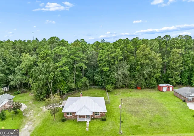Photo 2 of Single family home for sale at 103 W Magnolia Ave, Kingsland, GA 31548 | MLS# 10851065 | Listing updated on 2026-10-03