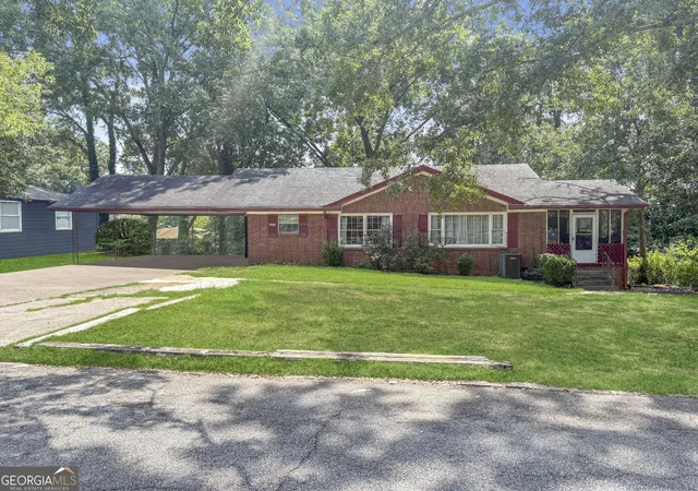 Photo 2 of Single family home for sale at 1957 Valencia Rd, Decatur, GA 30032 | MLS# 10842447 | Listing updated on 2026-09-10