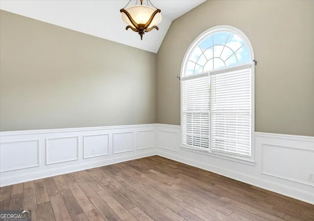Photo 4 of Single family home for sale at 1721 Rifle Ridge SW, Marietta, GA 30064 | MLS# 10842975 | Listing updated on 2026-09-10