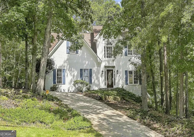 Photo 2 of Single family home for sale at 625 Bellenden Dr, Peachtree City, GA 30269 | MLS# 10840126 | Listing updated on 2026-09-04