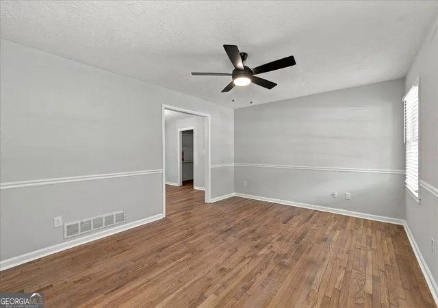 Photo 4 of Single family home for sale at 7102 Doncaster Rd, Jonesboro, GA 30236 | MLS# 10811929 | Listing updated on 2026-09-14