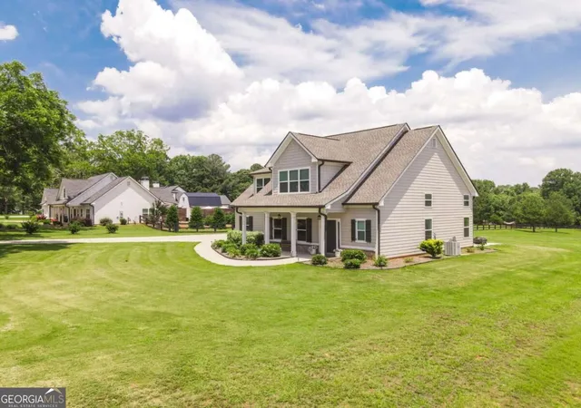 Photo 3 of Single family home for sale at 1515 Gratis Rd, Monroe, GA 30656 | MLS# 10844657 | Listing updated on 2026-09-11