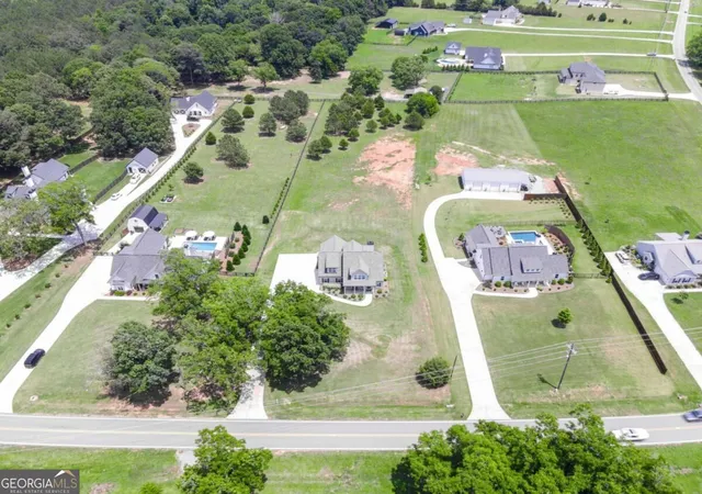 Photo 3 of Single family home for sale at 1515 Gratis Rd, Monroe, GA 30656 | MLS# 10844657 | Listing updated on 2026-10-07