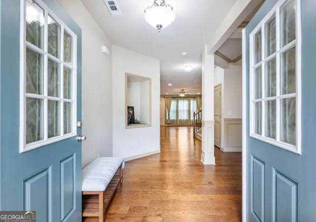 Photo 2 of Single family home for sale at 5915 Park Bay Ct, Flowery Branch, GA 30542 | MLS# 10842758 | Listing updated on 2026-09-20
