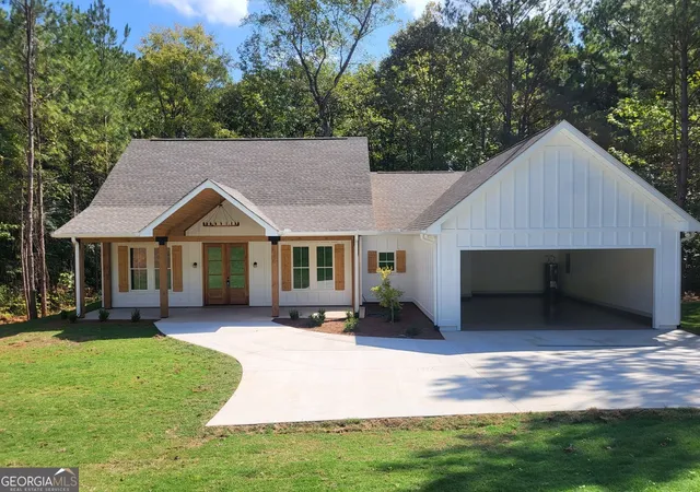 Single family home for sale at 6491 13th Court SW, Lanett, AL 36863 | MLS# 10836414
