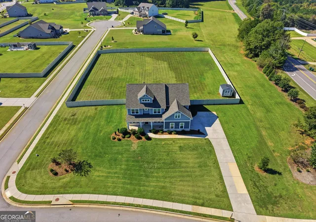Photo 3 of Single family home for sale at 100 Leveret Rd, Locust Grove, GA 30248 | MLS# 10874333 | Listing updated on 2026-10-30