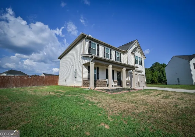 Photo 3 of Single family home for sale at 103 Clarks Ct, Jackson, GA 30233 | MLS# 10850886 | Listing updated on 2026-10-06