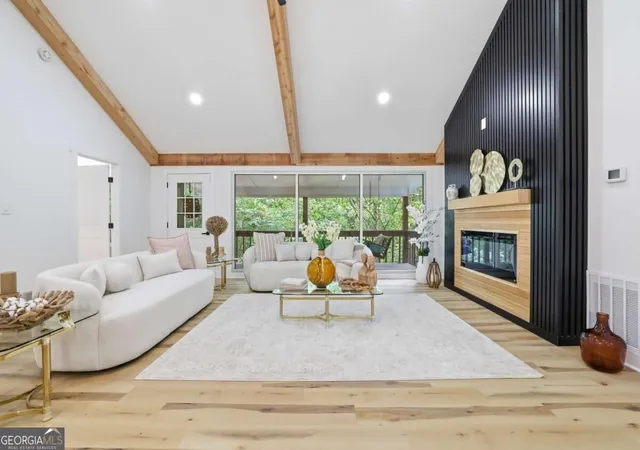 Photo 3 of Single family home for sale at 130 Council Oak Loop, Waleska, GA 30183 | MLS# 10847488 | Listing updated on 2026-10-16