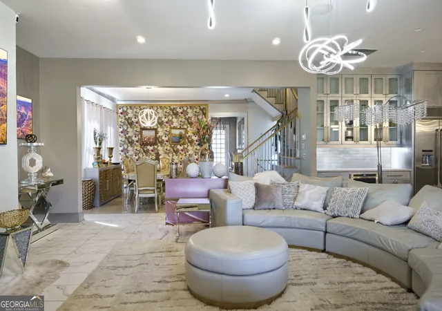 Photo 3 of Single family home for sale at 2981 Lookout Pl NE, Atlanta, GA 30305 | MLS# 10841045 | Listing updated on 2026-09-21