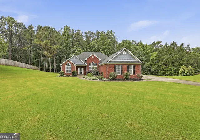 Photo 1 of Single family home for sale at 50 Yates Ct, Newnan, GA 30263 | MLS# 10775035 | Listing updated on 2026-10-03