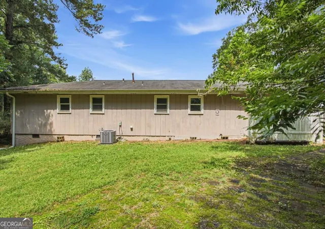 Photo 3 of Single family home for sale at 4008 Jody Cir, Austell, GA 30106 | MLS# 10839654 | Listing updated on 2026-09-28