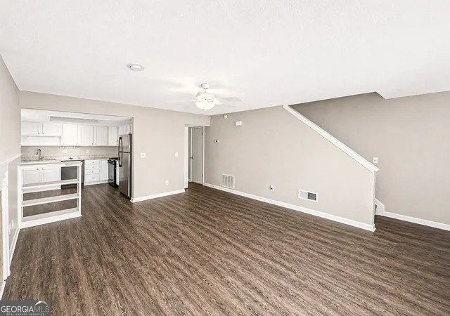 Photo 3 of Condo for sale at 1026 Heathmoor Ct, Norcross, GA 30093 | MLS# 10852000 | Listing updated on 2026-10-08