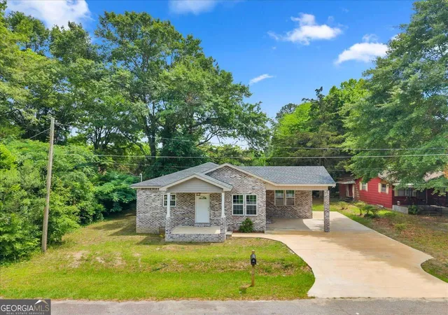 Photo 1 of Single family home for sale at 104 Robinson St, Byron, GA 31008 | MLS# 10841295 | Listing updated on 2026-09-07