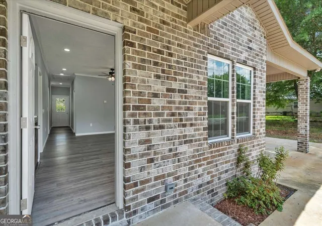 Photo 2 of Single family home for sale at 104 Robinson St, Byron, GA 31008 | MLS# 10841295 | Listing updated on 2026-09-07