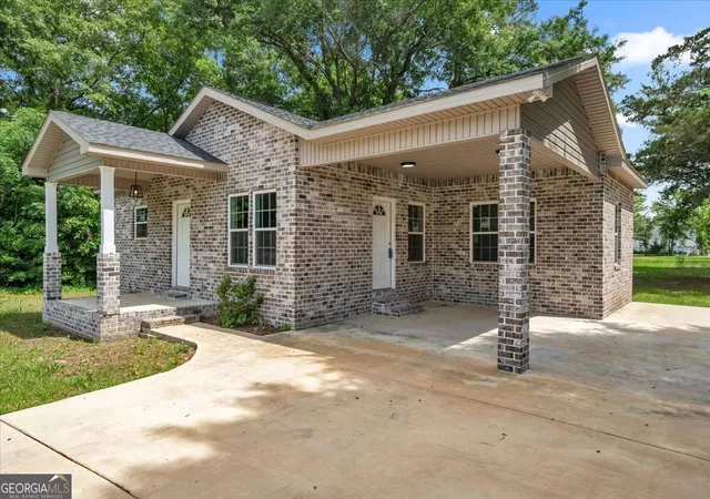 Photo 41 of Single family home for sale at 104 Robinson St, Byron, GA 31008 | MLS# 10841295 | Listing updated on 2026-09-07