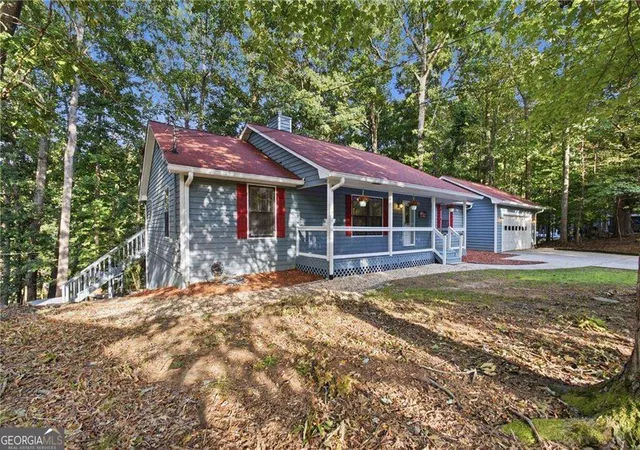 Photo 4 of Single family home for sale at 8010 Hickory Ct, Murrayville, GA 30564 | MLS# 10850082 | Listing updated on 2026-10-05