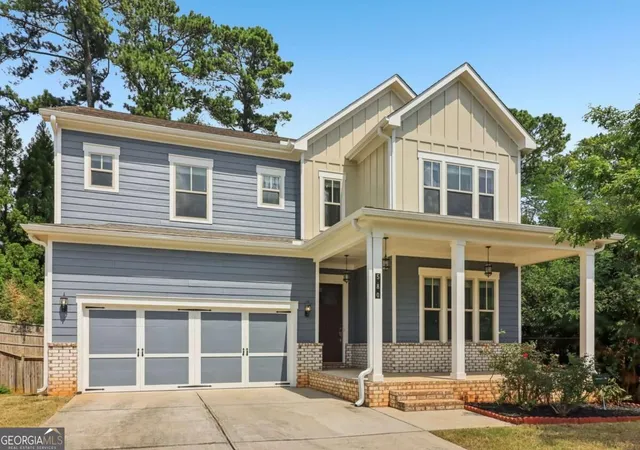 Photo 2 of Single family home for sale at 580 Avondale Hills Dr, Decatur, GA 30032 | MLS# 10840804 | Listing updated on 2026-09-12