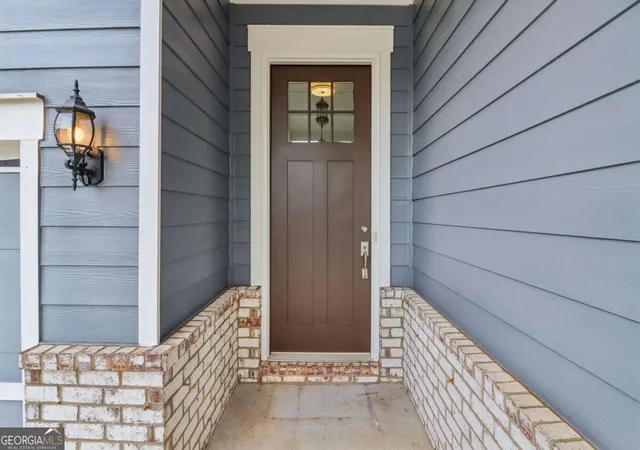 Photo 4 of Single family home for sale at 580 Avondale Hills Dr, Decatur, GA 30032 | MLS# 10840804 | Listing updated on 2026-09-12