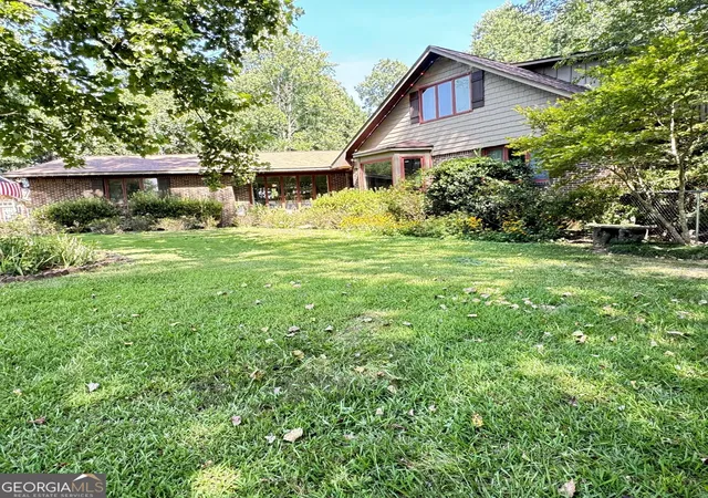 Photo 4 of Single family home for sale at 1027 1st Avenue, Centre, AL 35960 | MLS# 10835620 | Listing updated on 2026-09-15