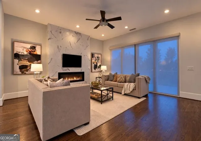 Photo 2 of Townhouse for sale at 1099 Briar Cvs Cir Ne, Atlanta, GA 30329 | MLS# 10849162 | Listing updated on 2026-10-02