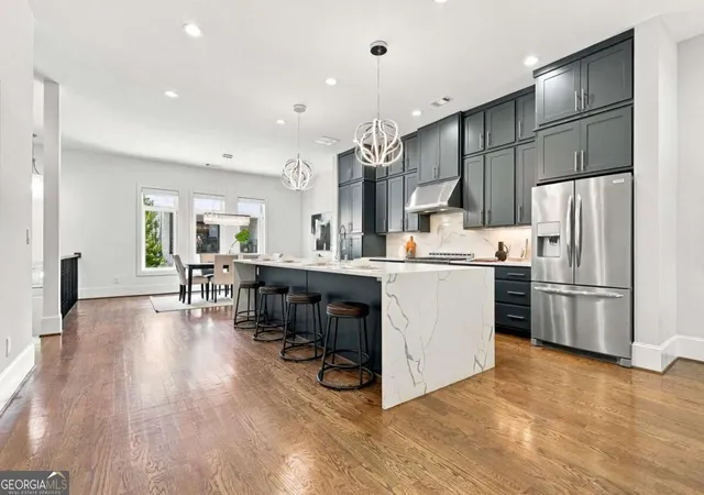 Photo 3 of Townhouse for sale at 1099 Briar Cvs Cir Ne, Atlanta, GA 30329 | MLS# 10849162 | Listing updated on 2026-10-02