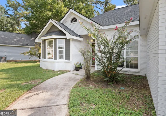 Photo 3 of Sale Pending at 329 Doublegate Dr, Bonaire, GA 31005 | MLS# 10841068 | Listing updated on 2026-09-10