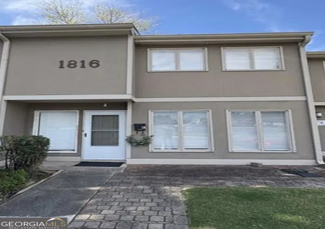 Condo for sale at 1816 Ashborough Rd SE #APT E, Marietta, GA 30067 | MLS# 10845288