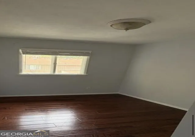 Photo 3 of Condo for sale at 1816 Ashborough Rd SE #APT E, Marietta, GA 30067 | MLS# 10845288 | Listing updated on 2026-10-07