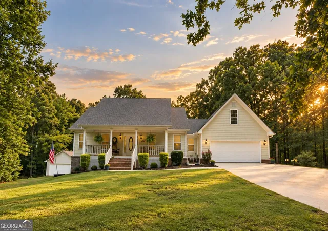 Photo 1 of Single family home for sale at 540 Davis Rd, Locust Grove, GA 30248 | MLS# 10838649 | Listing updated on 2026-09-16
