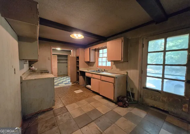 Photo 3 of Single family home for sale at 280 Huntington Rd, Athens, GA 30606 | MLS# 10837038 | Listing updated on 2026-09-04