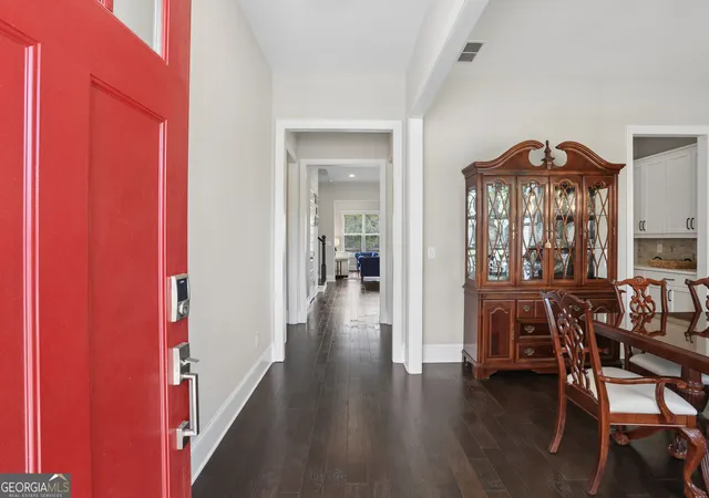 Photo 2 of Single family home for sale at 895 Samples Ln Nw, Atlanta, GA 30318 | MLS# 10844273 | Listing updated on 2026-09-25