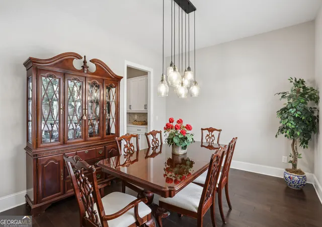 Photo 3 of Single family home for sale at 895 Samples Ln Nw, Atlanta, GA 30318 | MLS# 10844273 | Listing updated on 2026-09-25